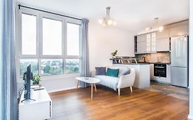 Mogilska Tower Apartments Near Tauron Arena By Inpoint - Free Underground Parking